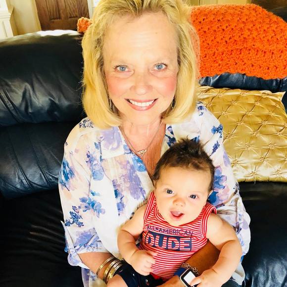 Meet your Posher, Jeanette - Picture 1 of 1